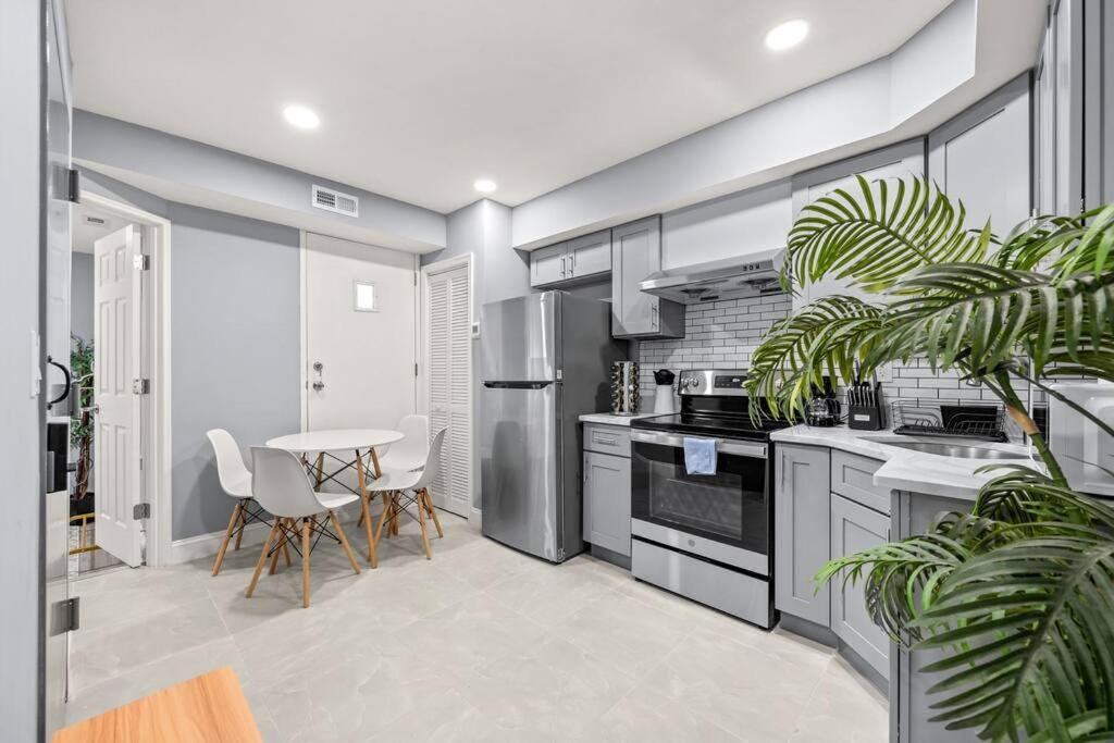 New! Cozy Apt In Center City! ฟิลาเดลเฟีย ภายนอก รูปภาพ